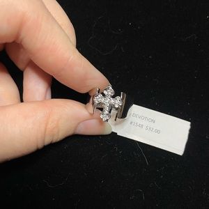 Premier Designs “Devotion” ring #1548